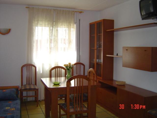 Apartamentos Famara Lloret de Mar Pokoj fotografie