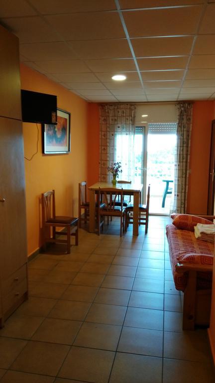 Apartamentos Famara Lloret de Mar Exteriér fotografie